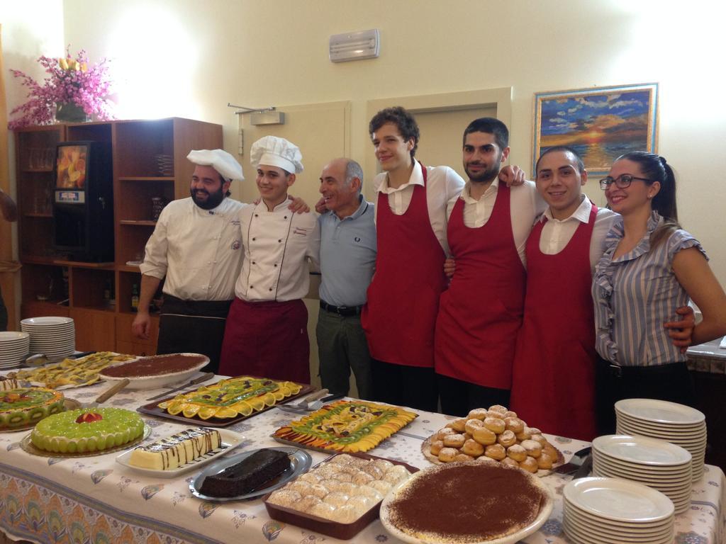 Hotel Consul Milano Marittima Dış mekan fotoğraf